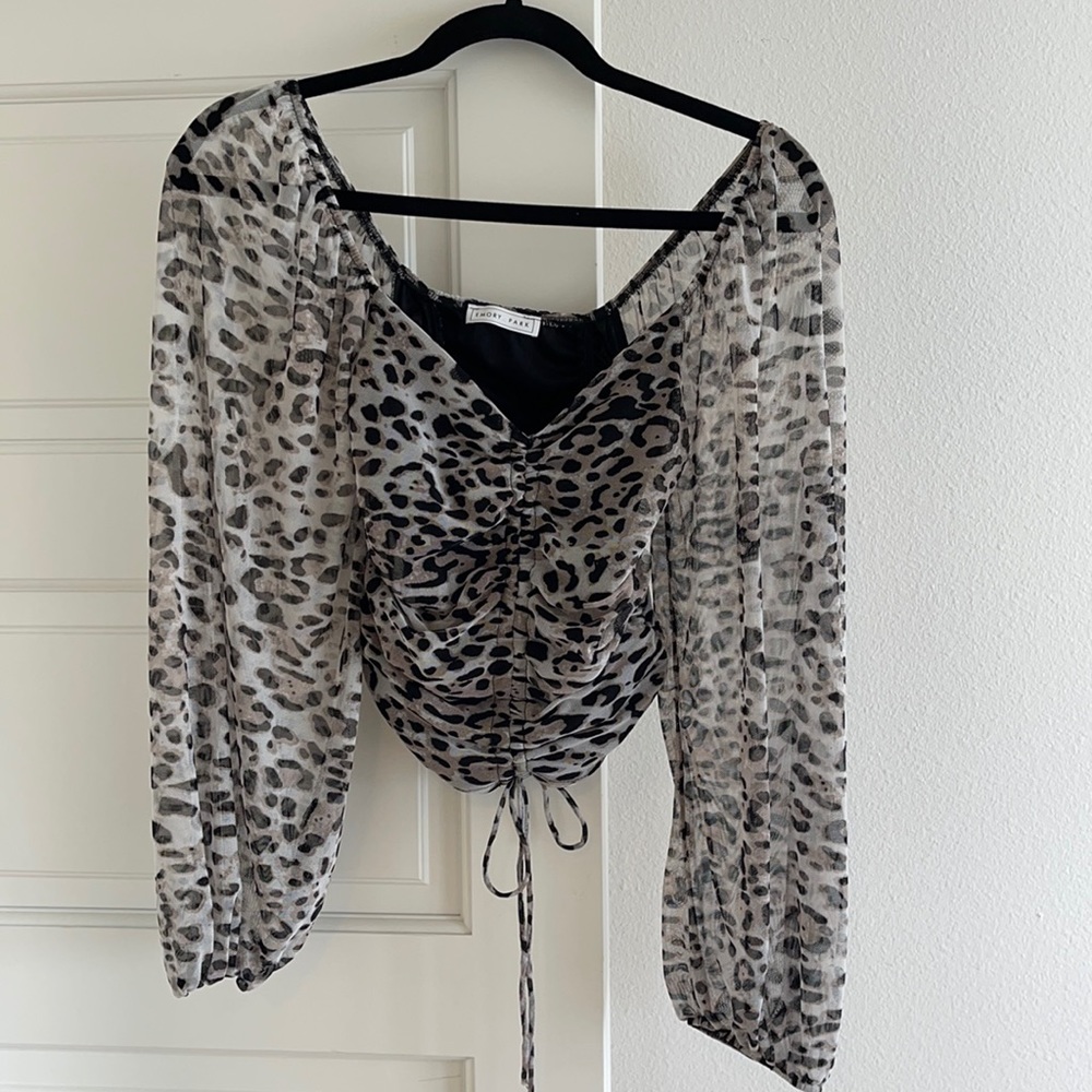 Crop top